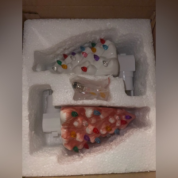 NEW Brightown Ceramic Christmas Tree Night Light - 2 Pack Vintage Nostalgic Xmas - Picture 6 of 6